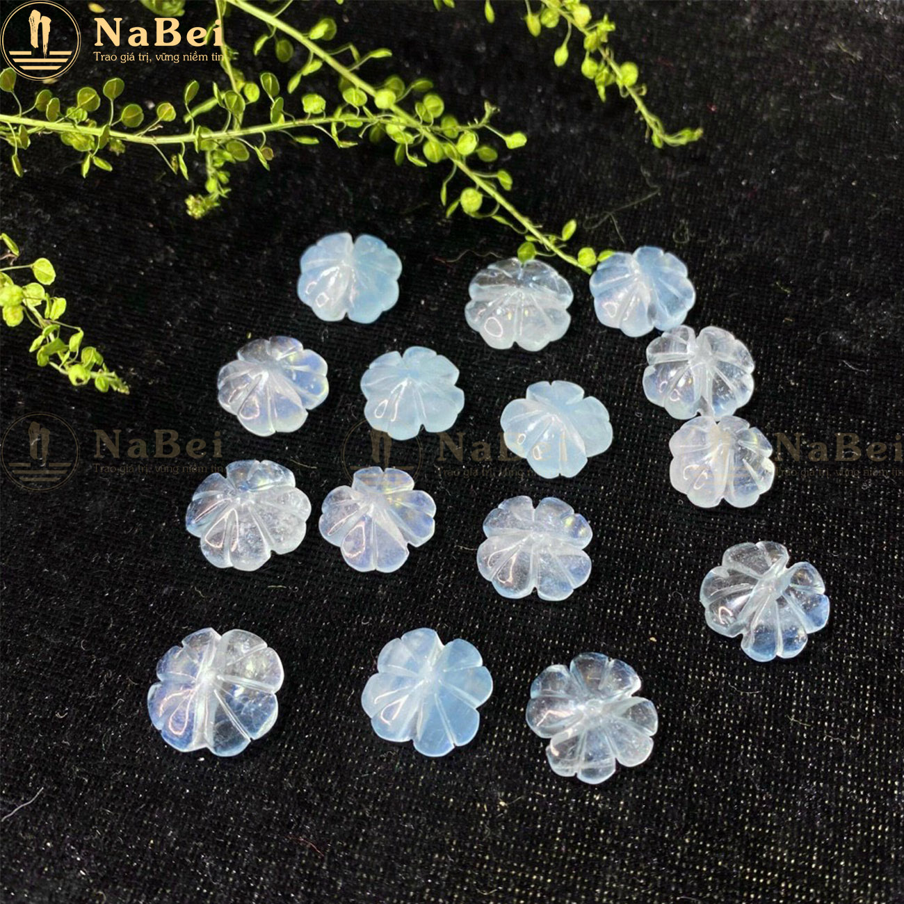 https://nabei.vn/MOONSTONE CỎ 4 LÁ - Copy